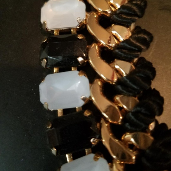 NECKLACE FASHION ACCESORIES - Picture 3 of 3